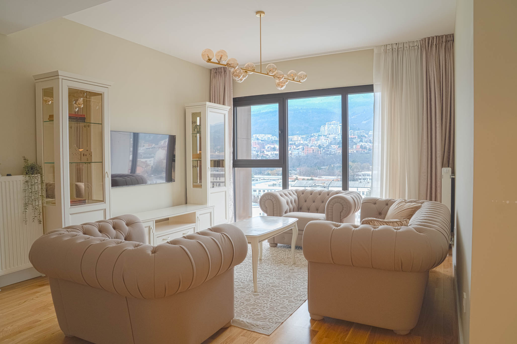 A - Headline Diamond_stan-31